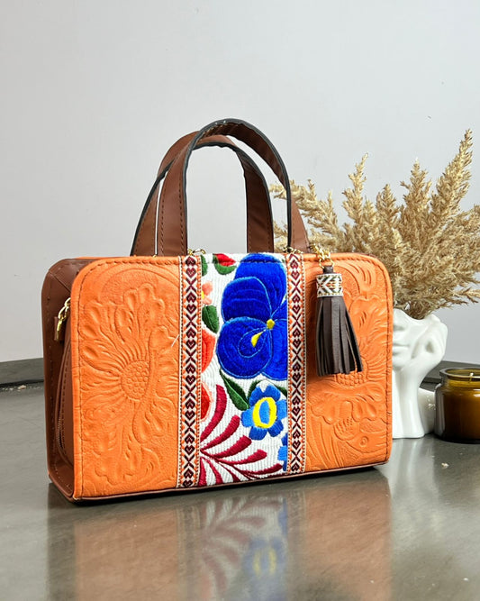 CROSSBODY DOBLE CARA FLORES FRANJA BORDADO F BLANCO/NARANJA