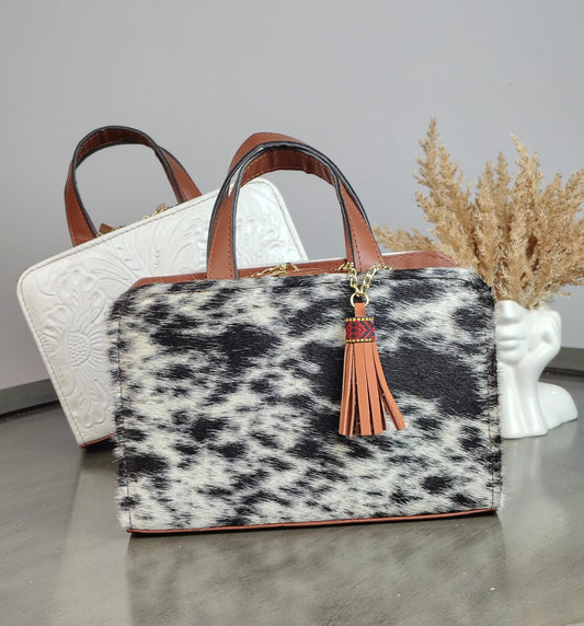 CROSSBODY DOBLE CARA PELO MOTEADO/PIEL GRABADA PERLA