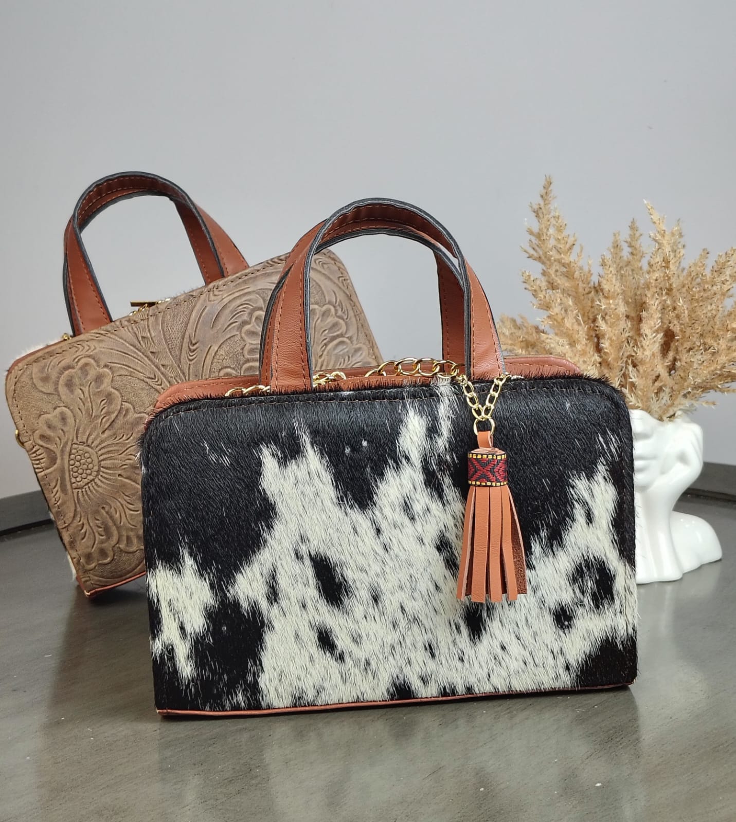 CROSSBODY DOBLE CARA PELO MOTEADO/PIEL GRABADA BAILYES DESGASTADO