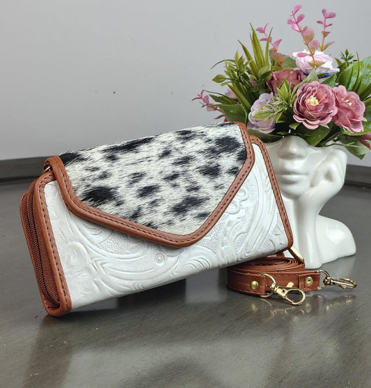 CARTERA PIEL TAPA PELO BLANCO