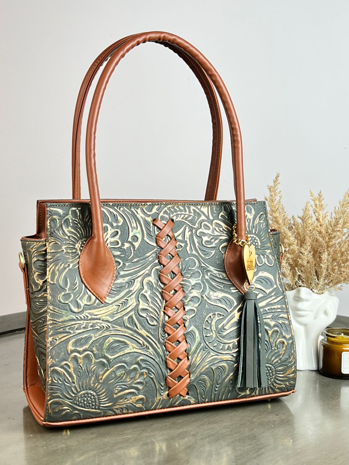 BOLSA NICOLE PIEL DE FLORES ESMERALDA COBRE/CAMEL