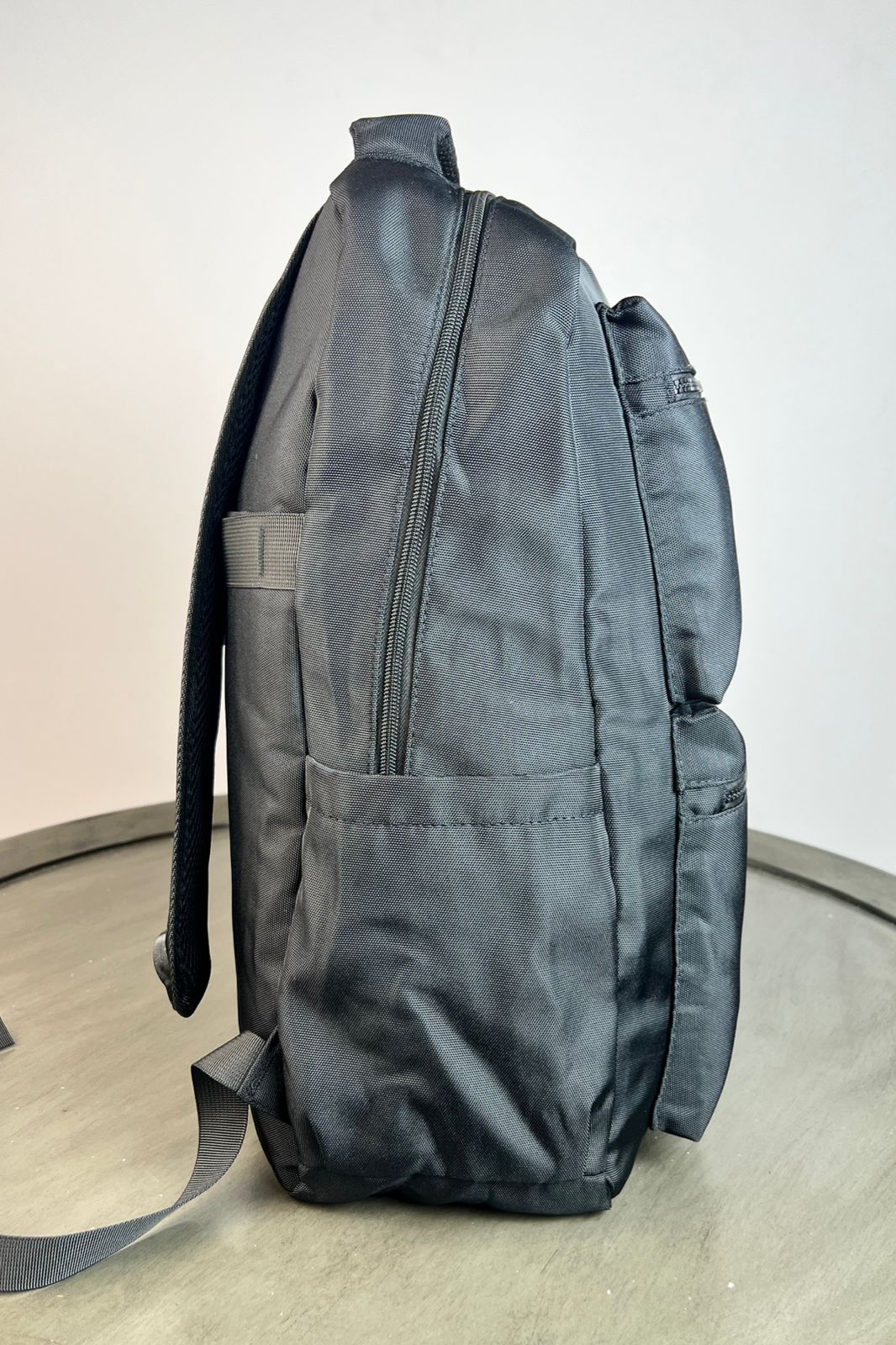 MOCHILA NIKE W5182 GRIS