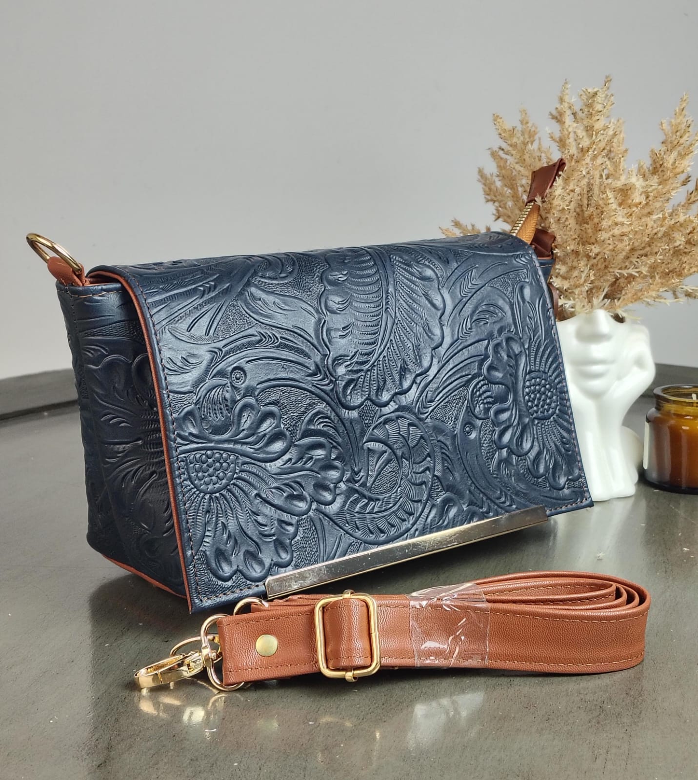 CROSSBODY VIANNEY GRABADO FLORES AZUL MARINO