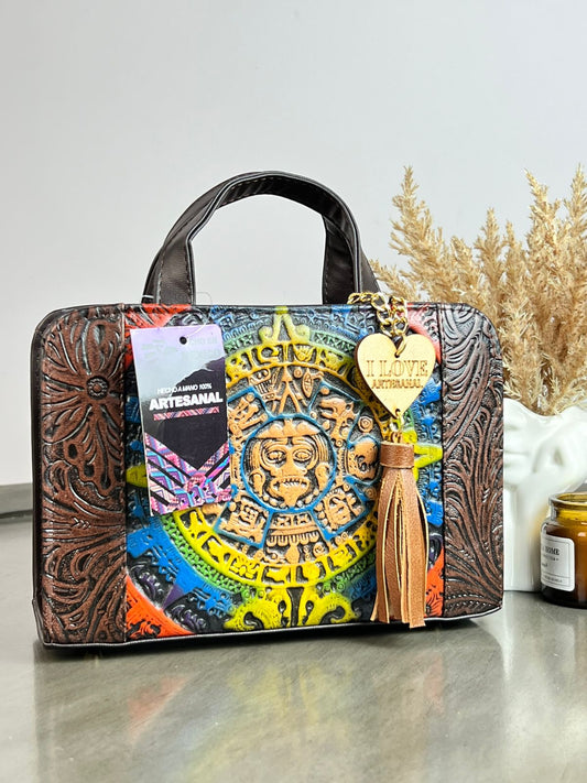 CROSSBODY ARTESANAL TANIA GRABADO CALENDARIO AZTECA FERRERO/COLORES