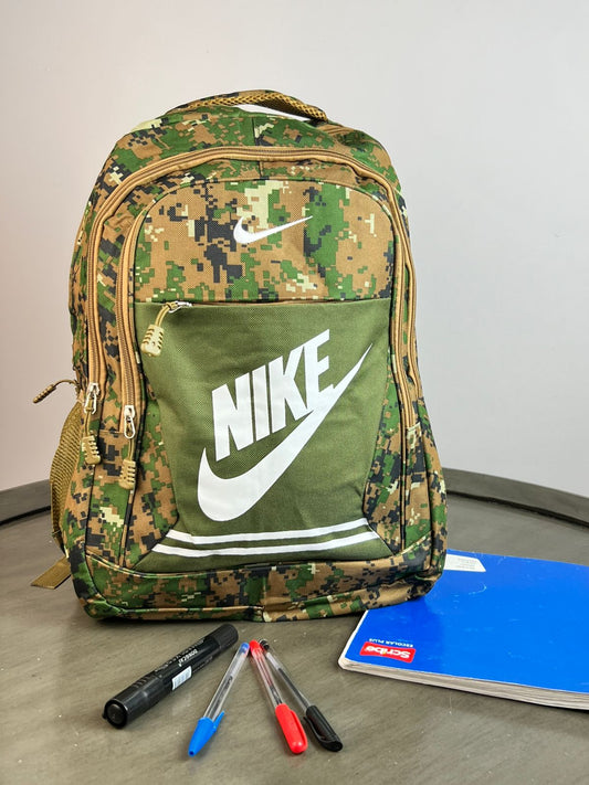 MOCHILA NIKE ESTAMPADO MILITAR VERDE