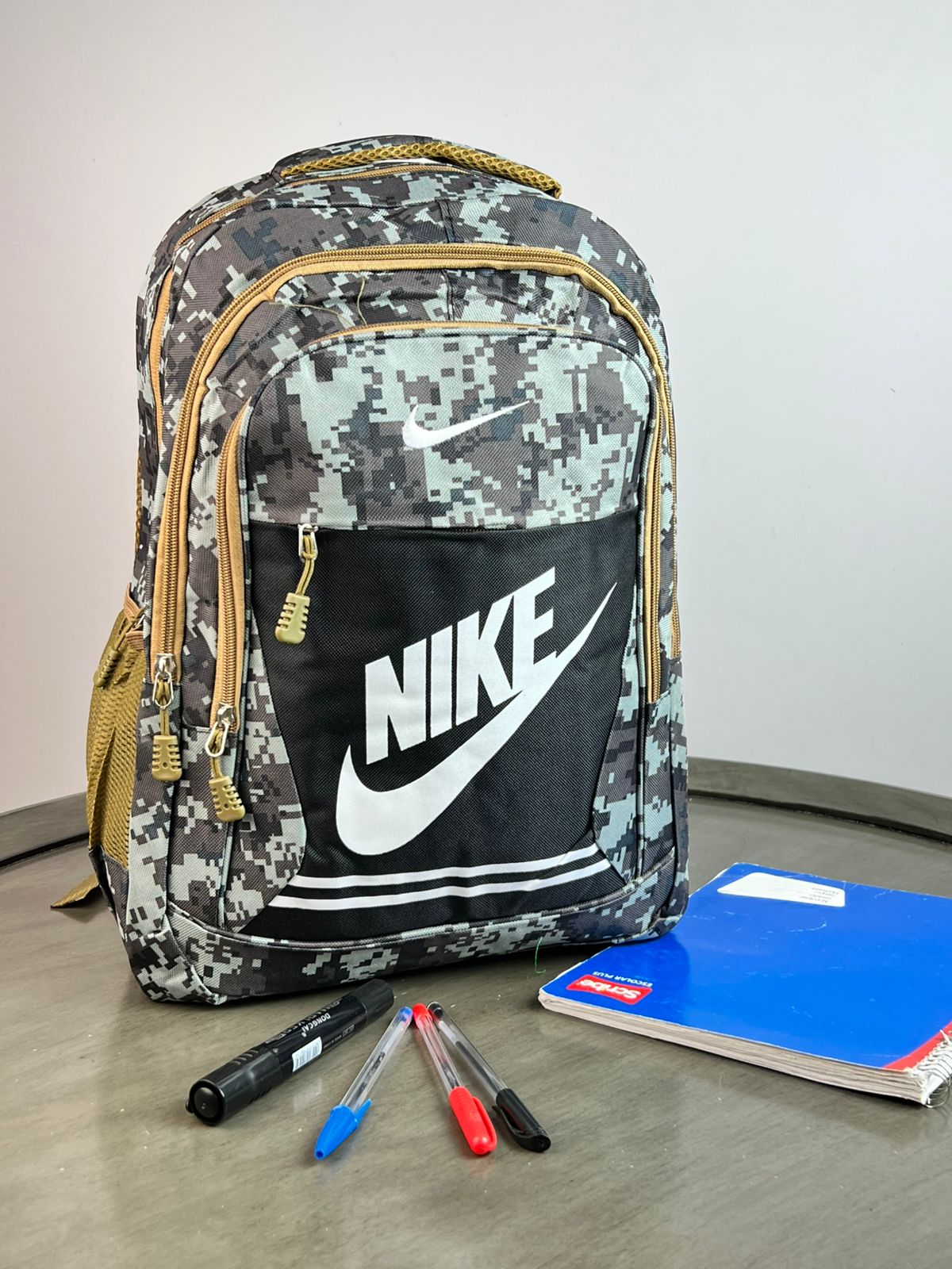 MOCHILA NIKE ESTAMPADO MILITAR OXFORD