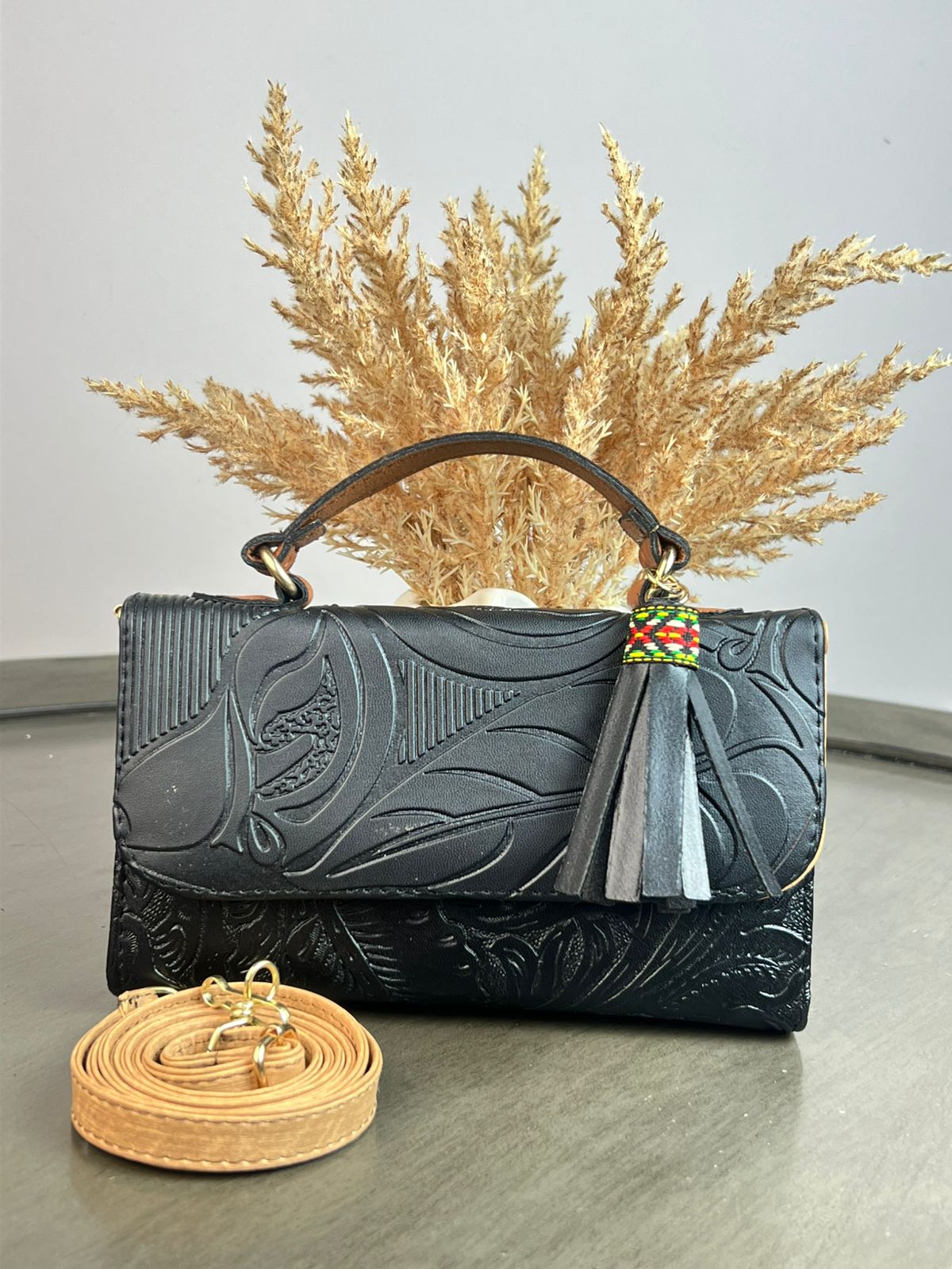 MAOMA DELIA 1.0 HOJA NEGRO