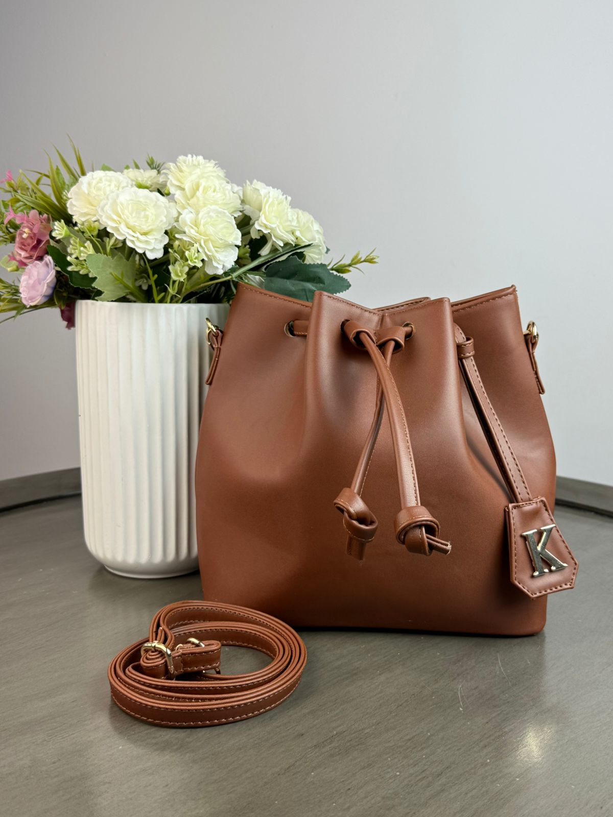 BUCKET FINO COMINO LISO