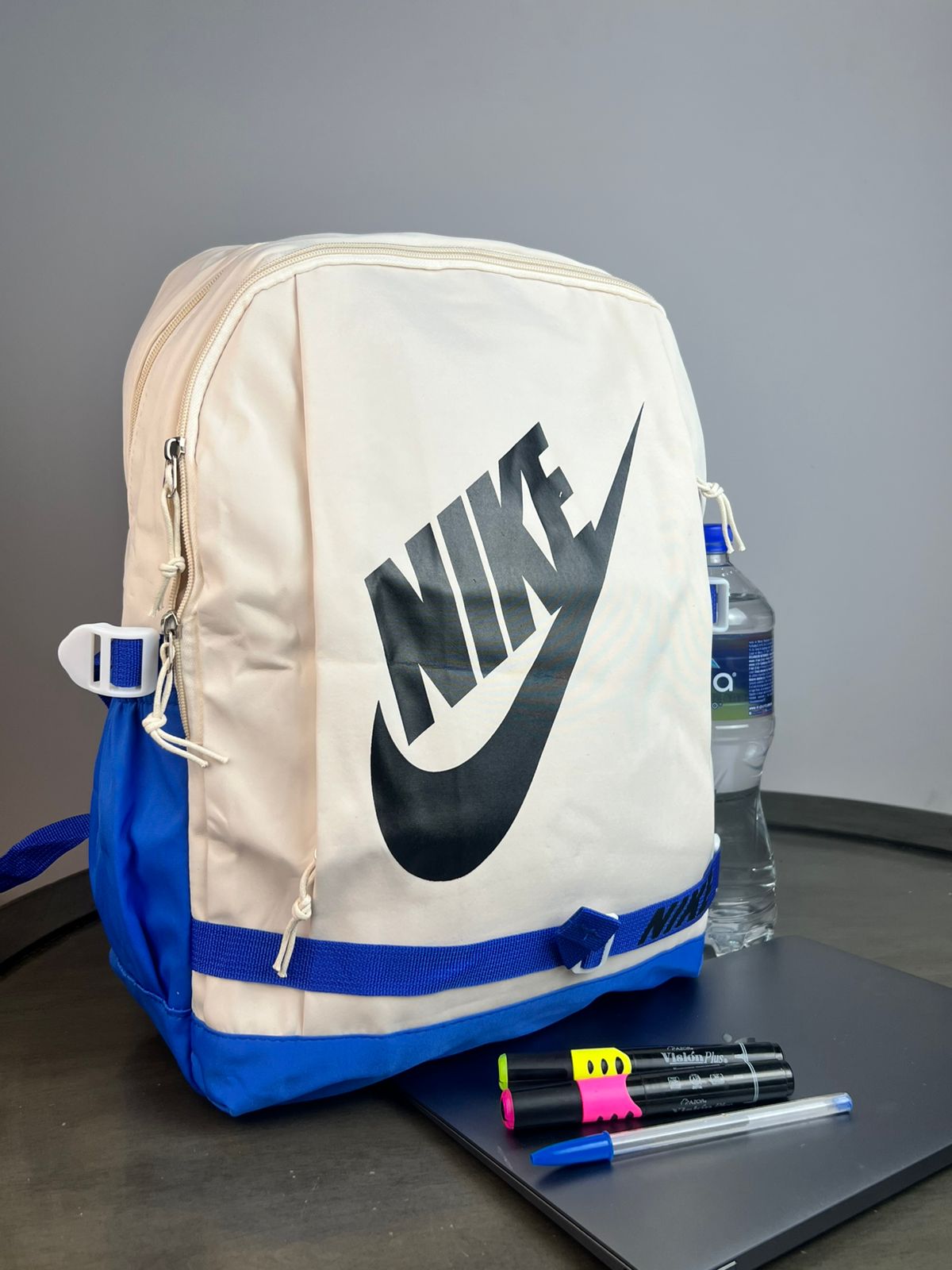 MOCHILA NIKE CINTOS HUESO/COBALTO