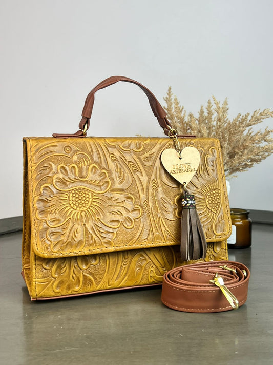 BOLSO CAJITA ZAFIRO GRABADO FLORES MOSTAZA