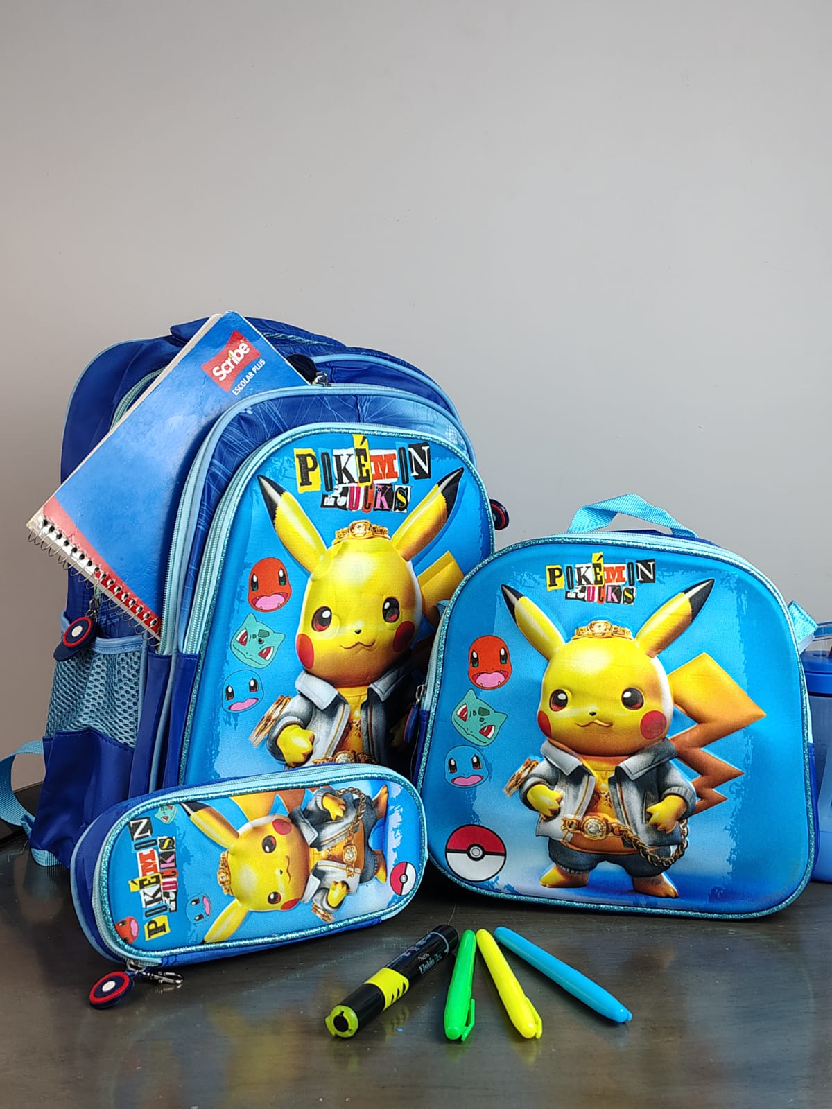 COMBO ESCOLAR PIKACHU CAMISA Y JEANS
