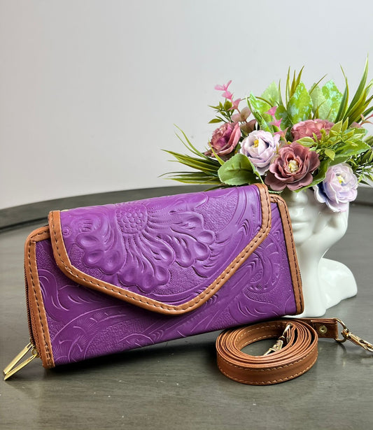 CARTERA PIEL TAPA MORADO