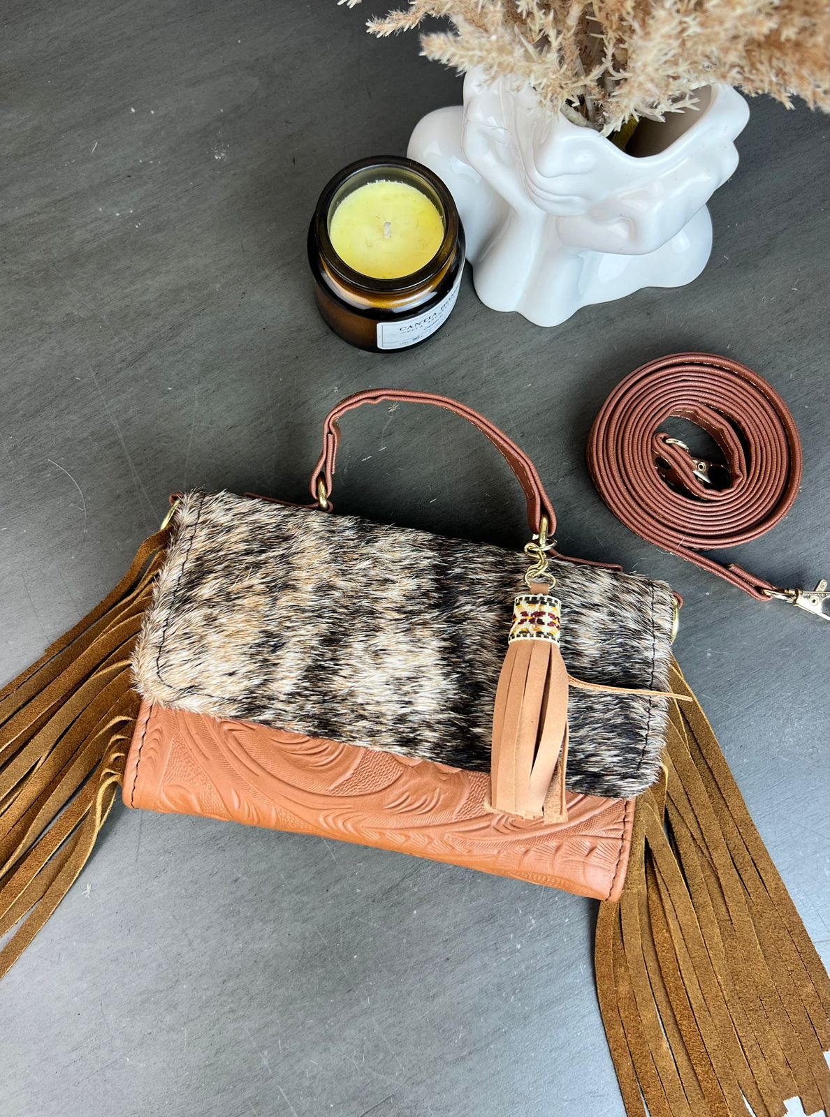 CROSSBODY DELIA PELO Y BARBAS CAMEL/PELO PARDO BEIGE/BARBAS CAMEL