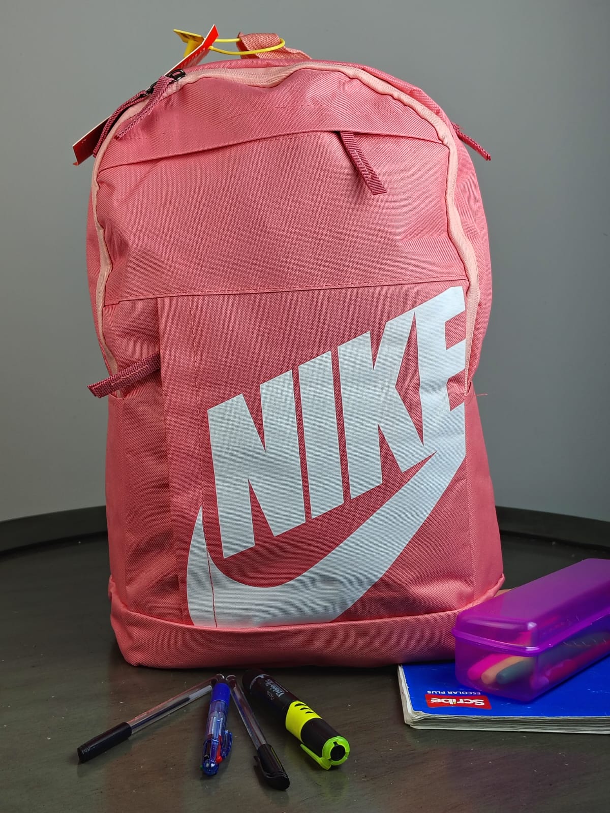 MOCHILA NIKE 2850 CORAL/BLANCO