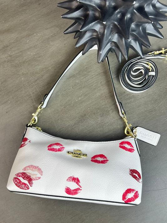 IMPORTACION BAGUETTE COACH BLANCO BESOS