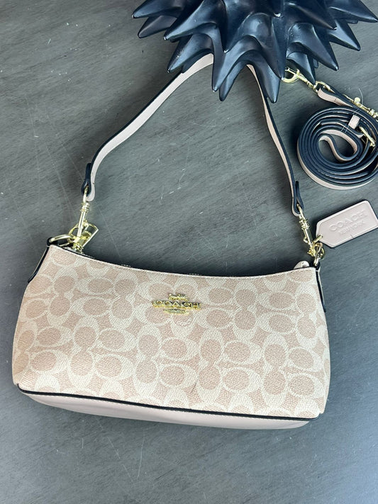 IMPORTACION BAGUETTE COACH BEIGE