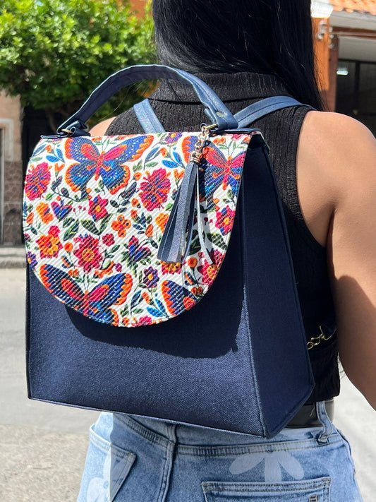 MOCHILA YUTE AZUL MARINO/MARIPOSAS Y FLORES F BLANCO