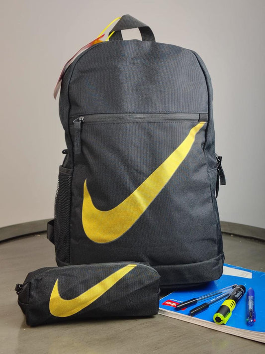 MOCHILA NIKE LAPICERA NEGRO/DORADO