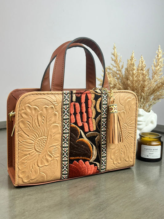 CROSSBODY DOBLE CARA FLORES FRANJA BORDADO F NEGRO OTOÑO/AVELLANA