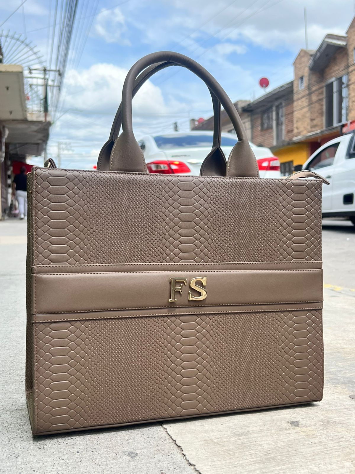 TOTE PREMIUM ZEUS BAILEYS