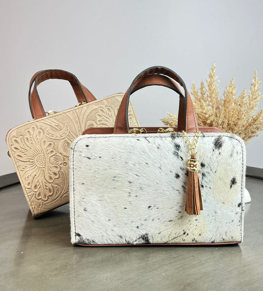 CROSSBODY DOBLE CARA PELO MOTEADO/PIEL GRABADA ARENA