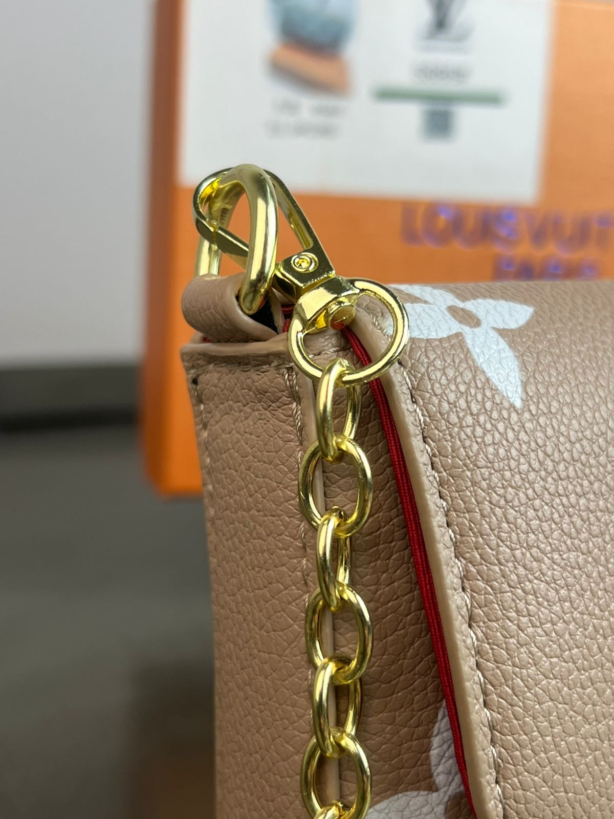 CROSSBODY LOUIS VUITTON BEIGE