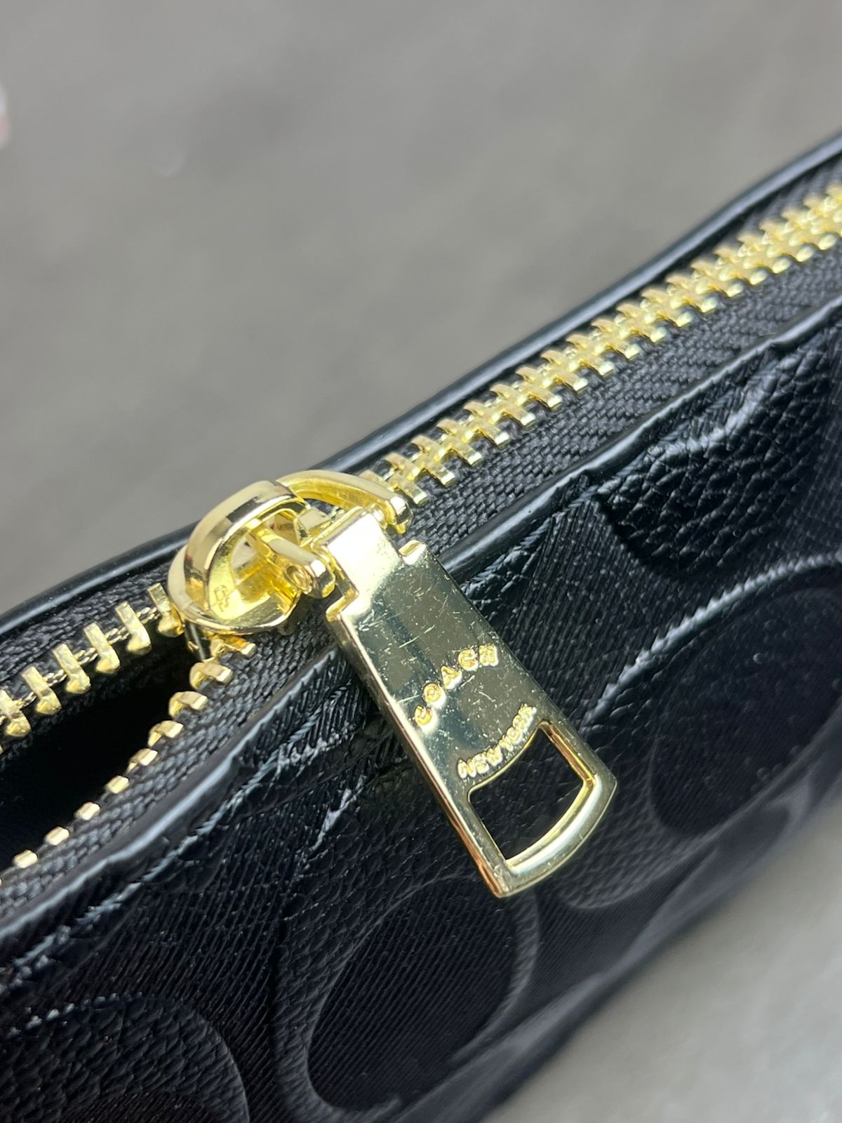 DUO COACH CROSSBODY Y MONEDERO NEGRO