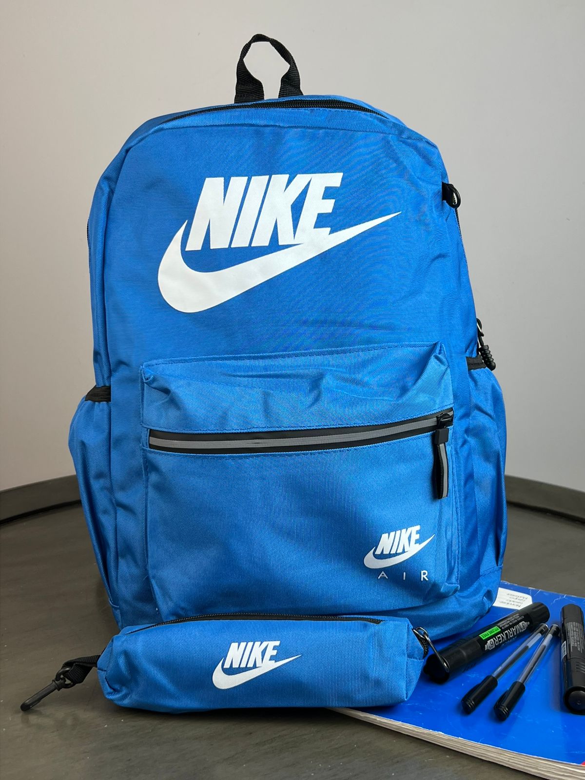 MOCHILA NIKE CON LAPICERA COBALTO