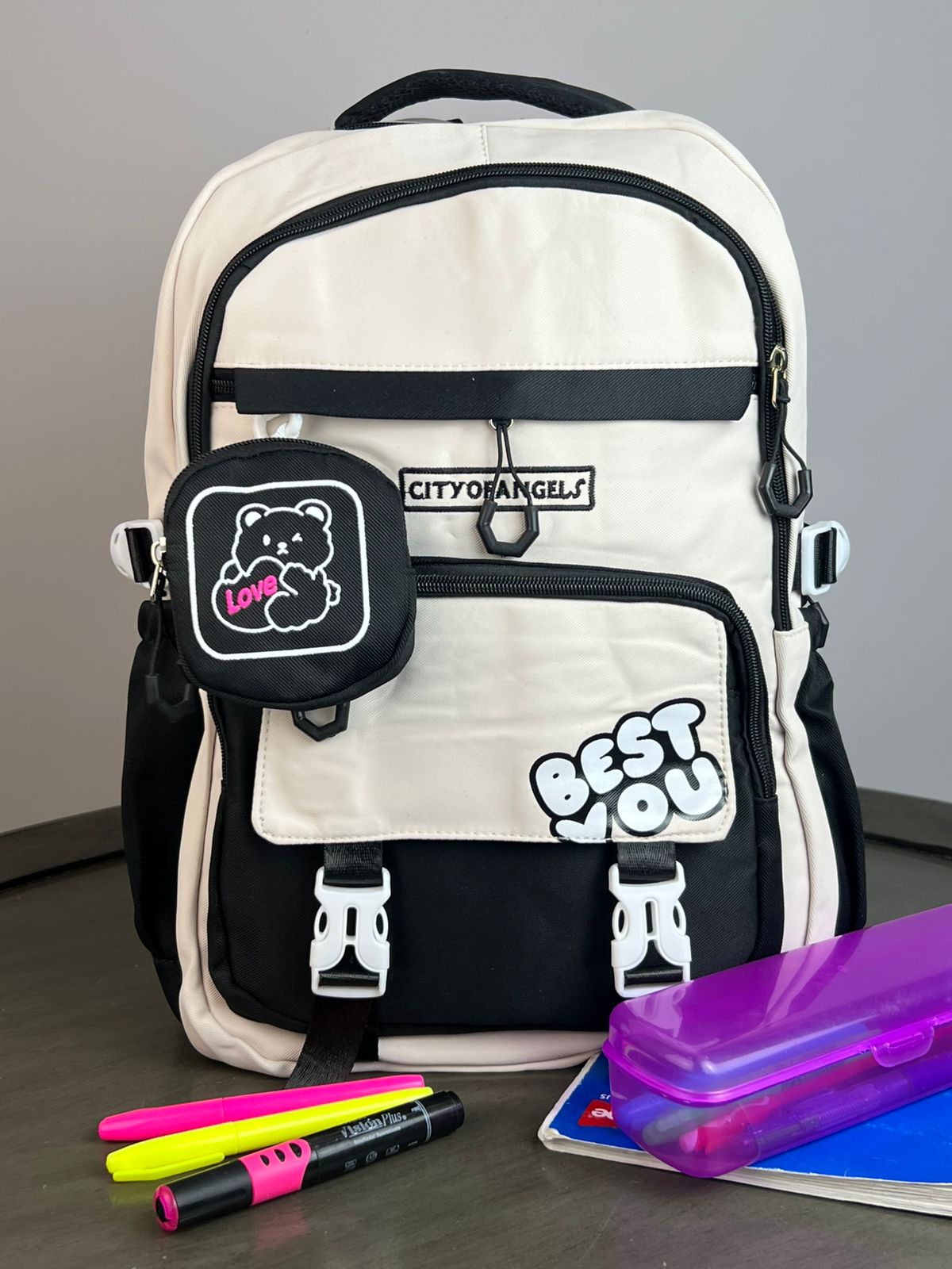 MOCHILA CON MONEDERO BEST YOU HUESO/NEGRO