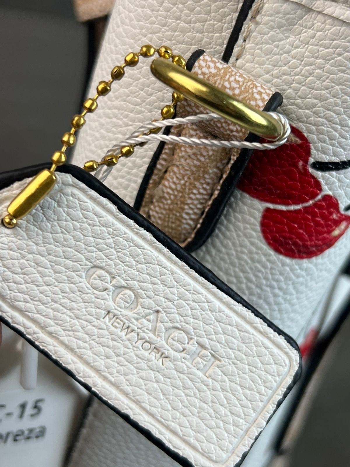 CROSSBODY COACH ESTILO CUBETA BESOS/ BLANCO