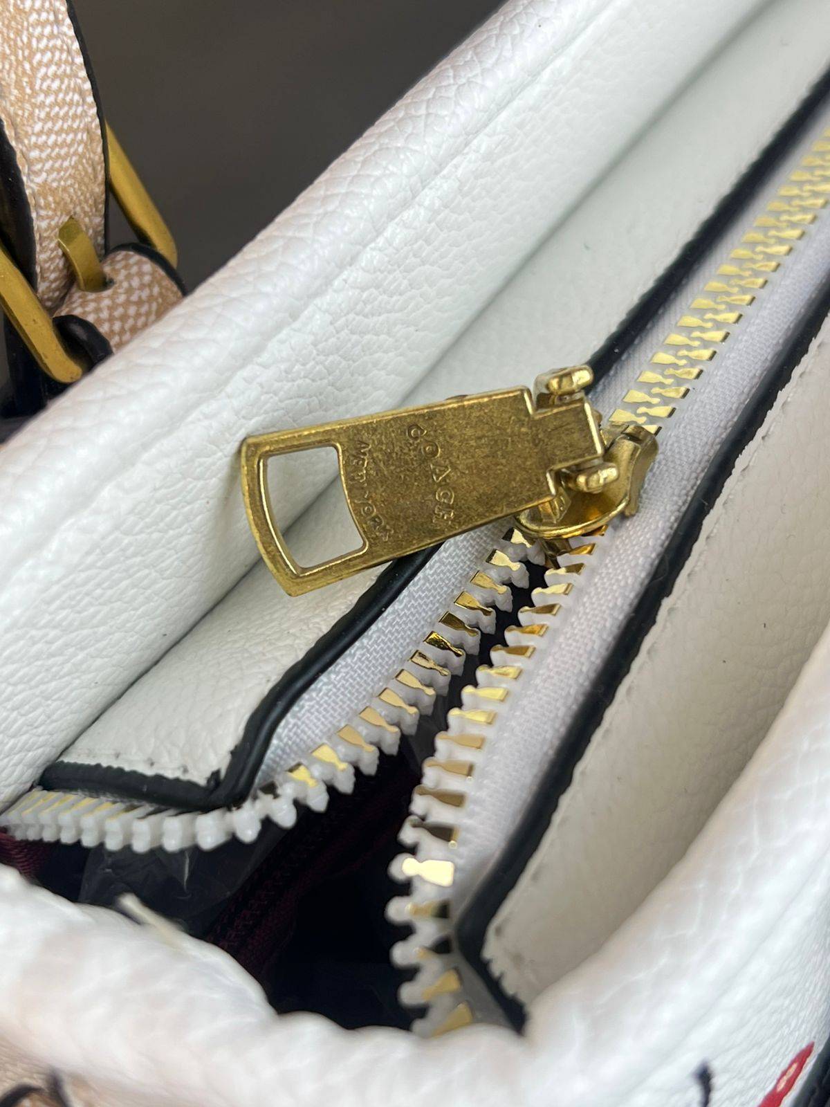 CROSSBODY COACH ESTILO CUBETA NEGRO