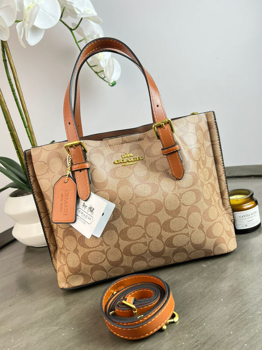 ESTILO AL CORTE COACH/CAFE OSCURO ESTAMPADO