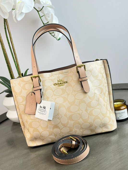 ESTILO AL CORTE COACH CAFE/CREMA ESTAMPADO