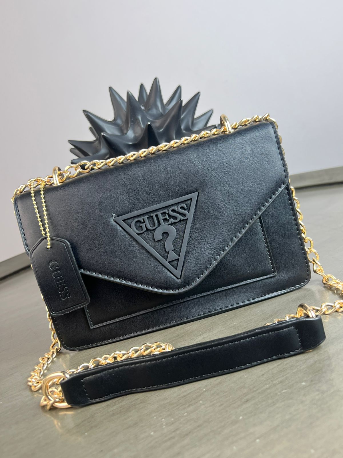 CROSSBODY GUESS V NEGRO LISO
