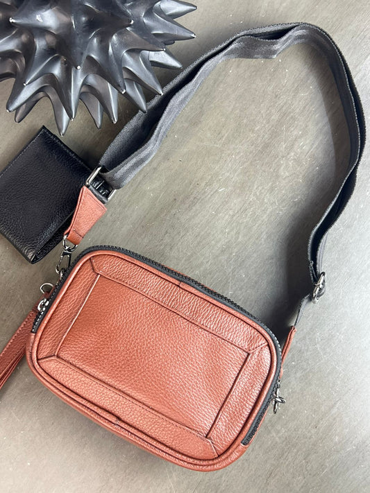 MARICONERA 100% PIEL BRASIL TANG