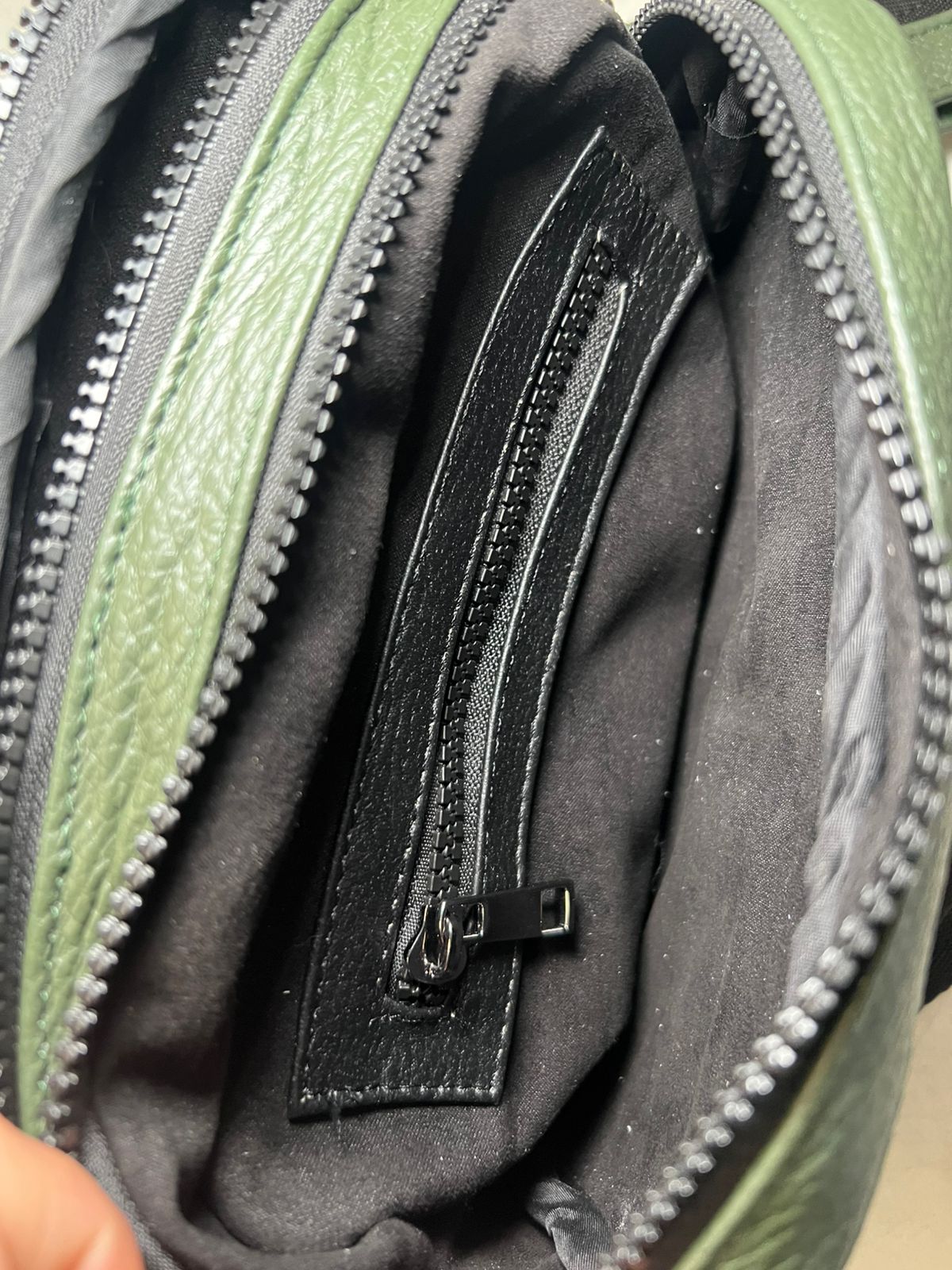 MARICONERA 100% PIEL BRASIL VERDE MILITAR