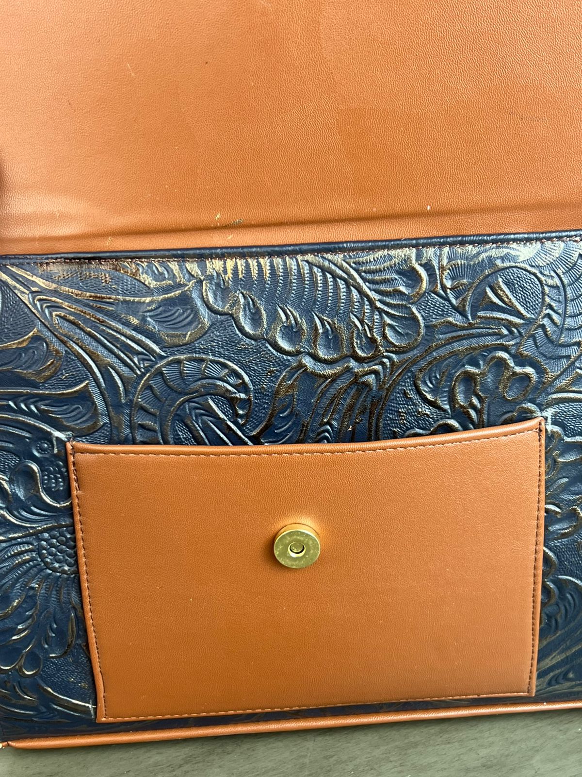 BOLSA ANGELA PIEL DE FLORES NEGRO