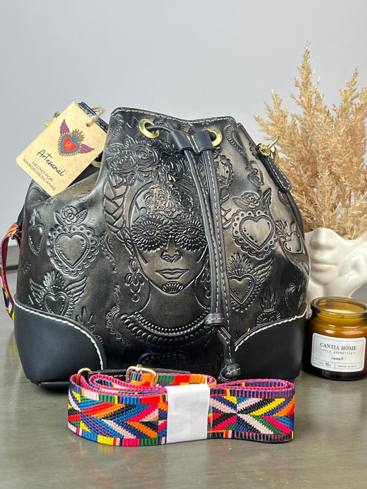 DB BUCKET FRIDA NEGRO/PLATA/DORADO