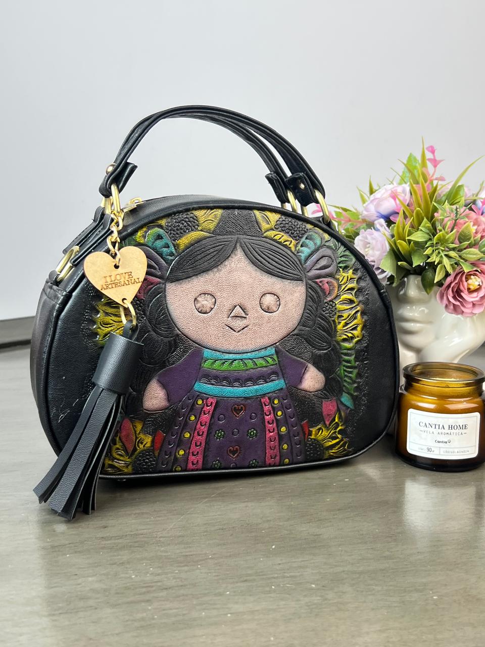 BOLSO MEDIO CIRCULO GRABADO LELE NEGRO