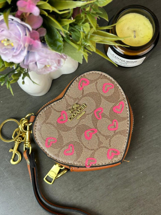MONEDERO CORAZON COACH KHAKI CORAZONES ESTAMPADO