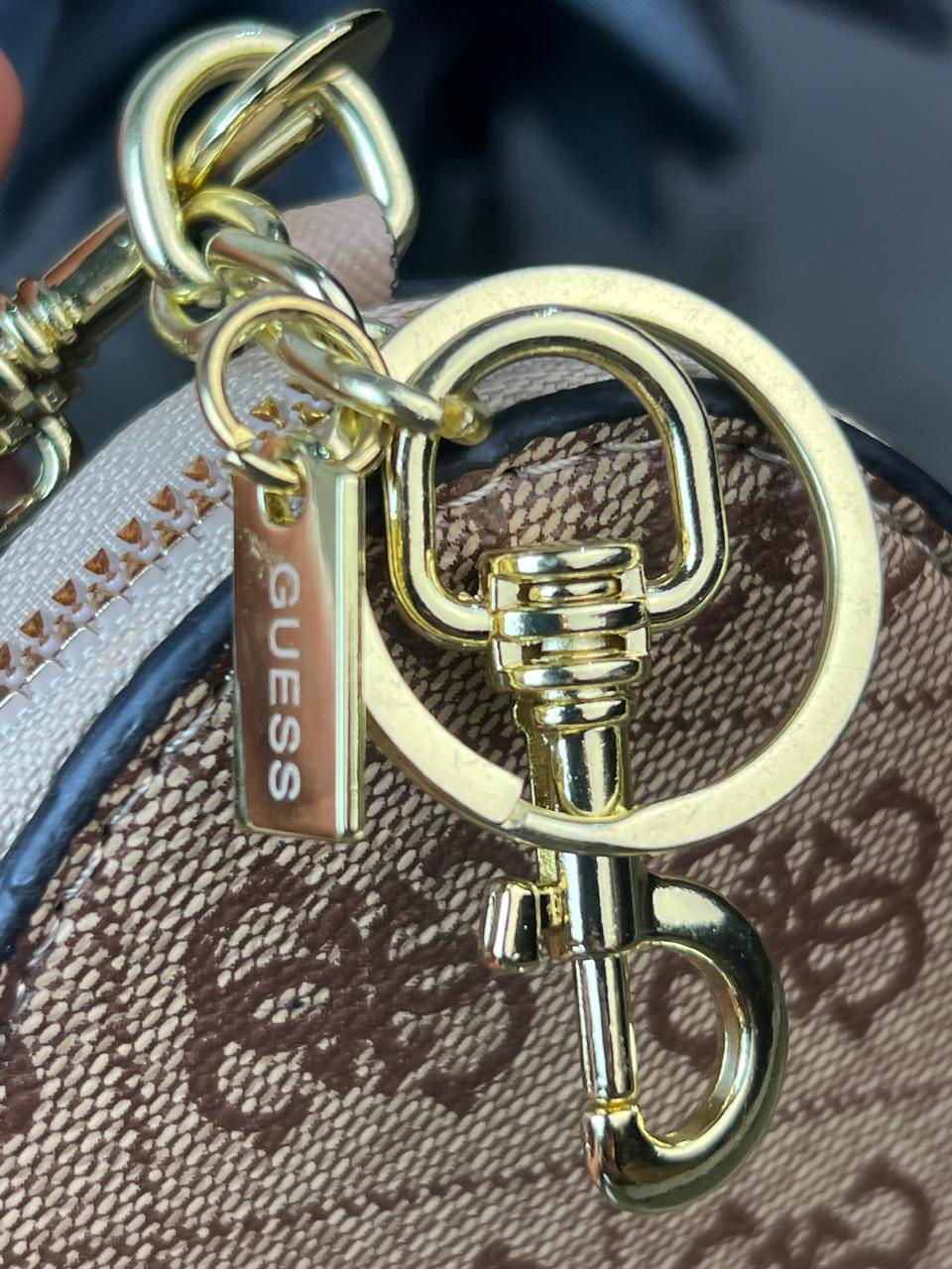 MONEDERO CORAZON GUESS BLANCO/CELESTE ESTAMPADO
