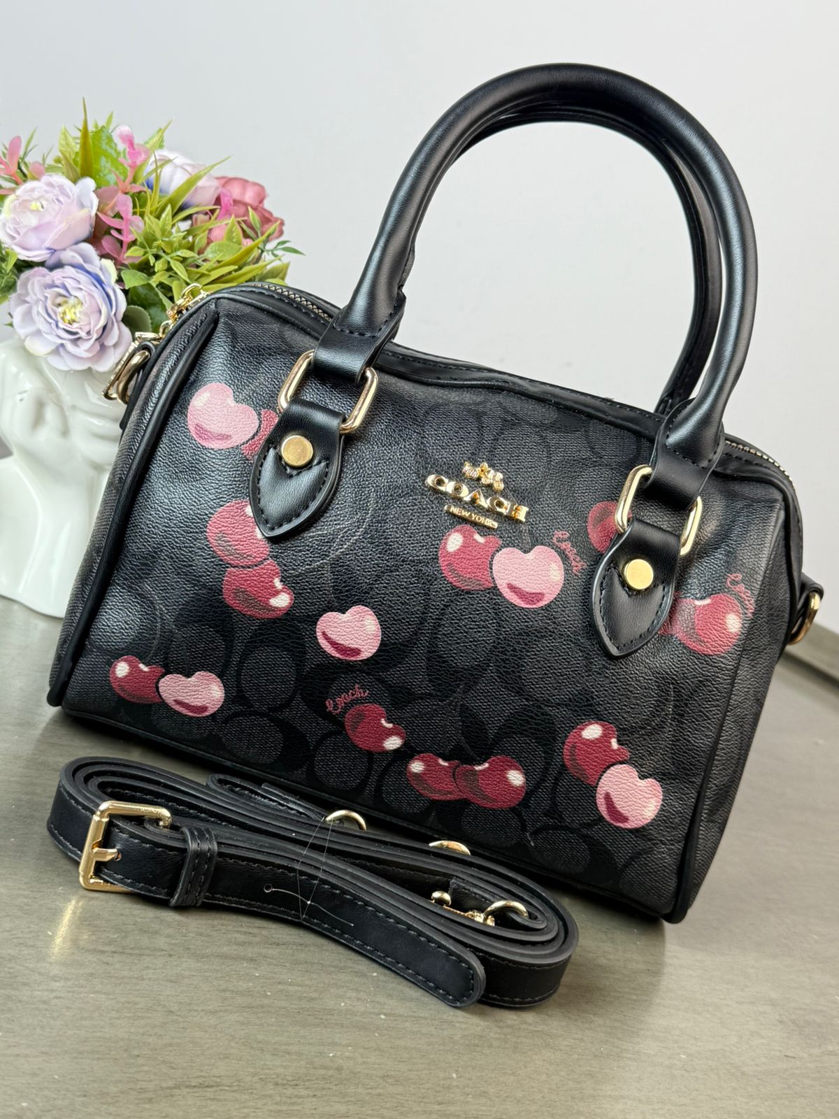 BOLSO COACH MALETITA NEGRO CEREZAS ESTAMPADO