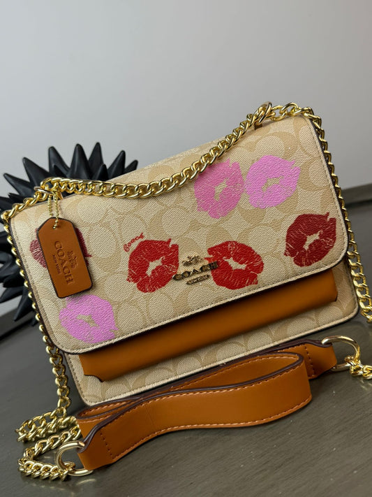 CROSSBODY COACH CADENA BEIGE/CAMEL BESOS ESTAMPADO
