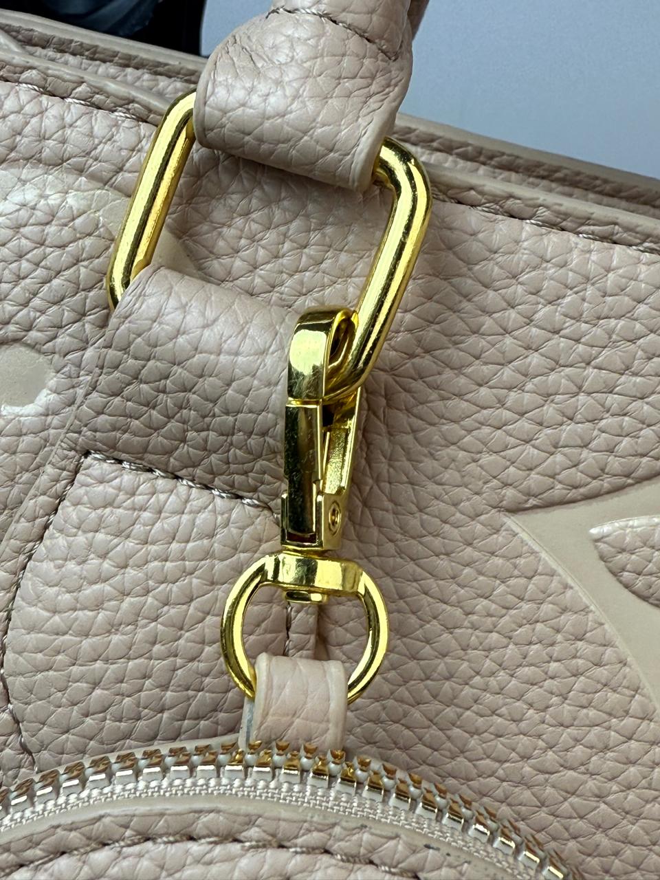 CROSSBODY CON MONEDERO LOUIS VUITTON AVELLANA