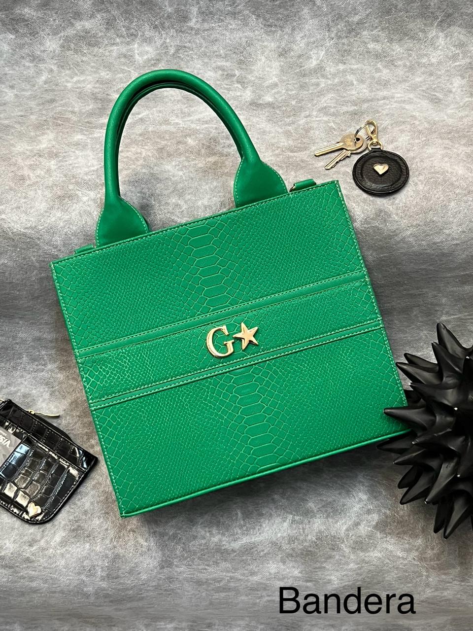 TOTE CLASICA MEDIANA VERDE BANDERA