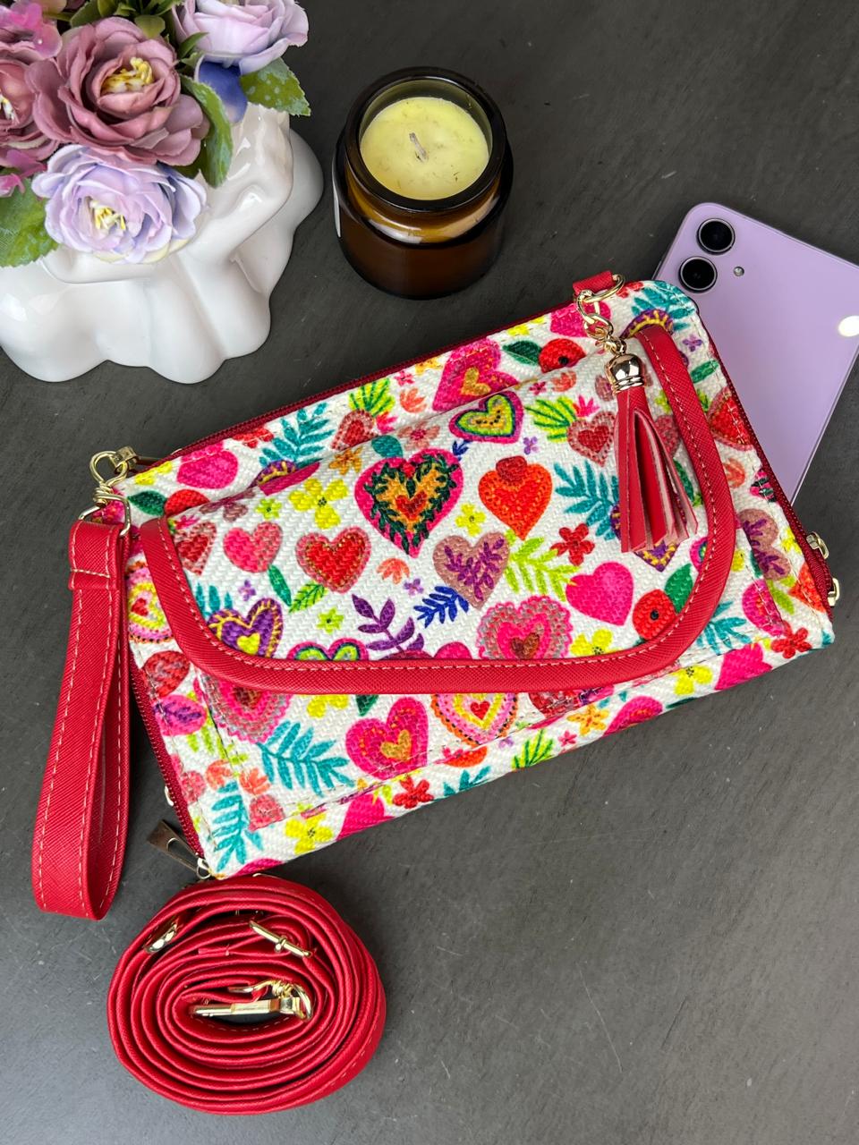 PORTACEL/CARTERA DOBLE CIERRE YUTE CORAZONES ROJO F BLANCO