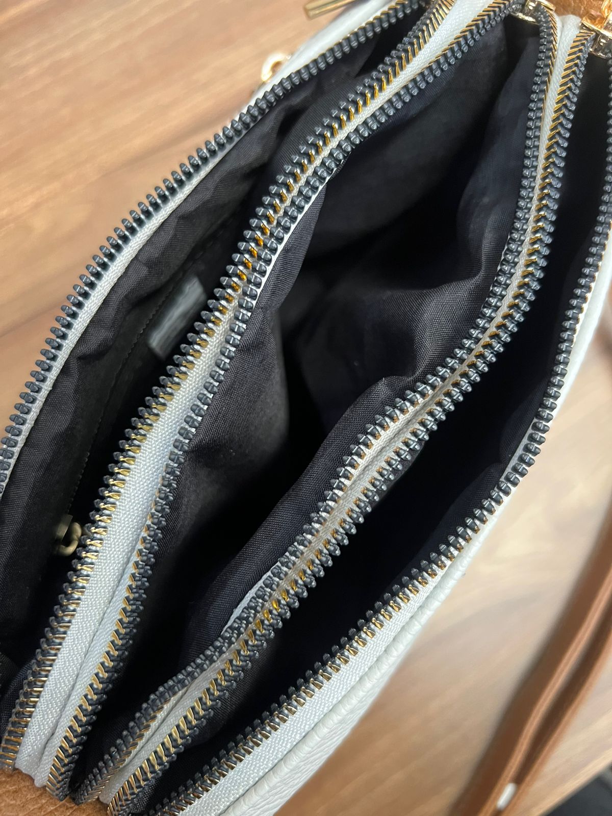 BOLSO PIEL ARABIA ACERO METALICO