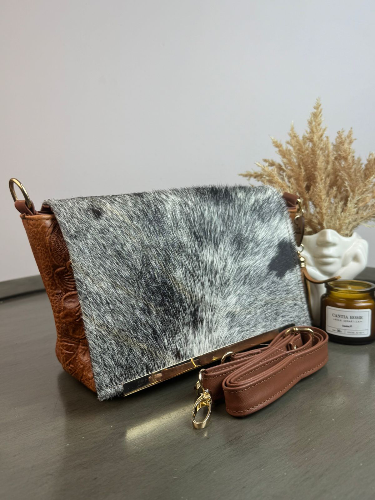 CROSSBODY VIANNEY TAPA PELO GRIS/PIEL CAMEL