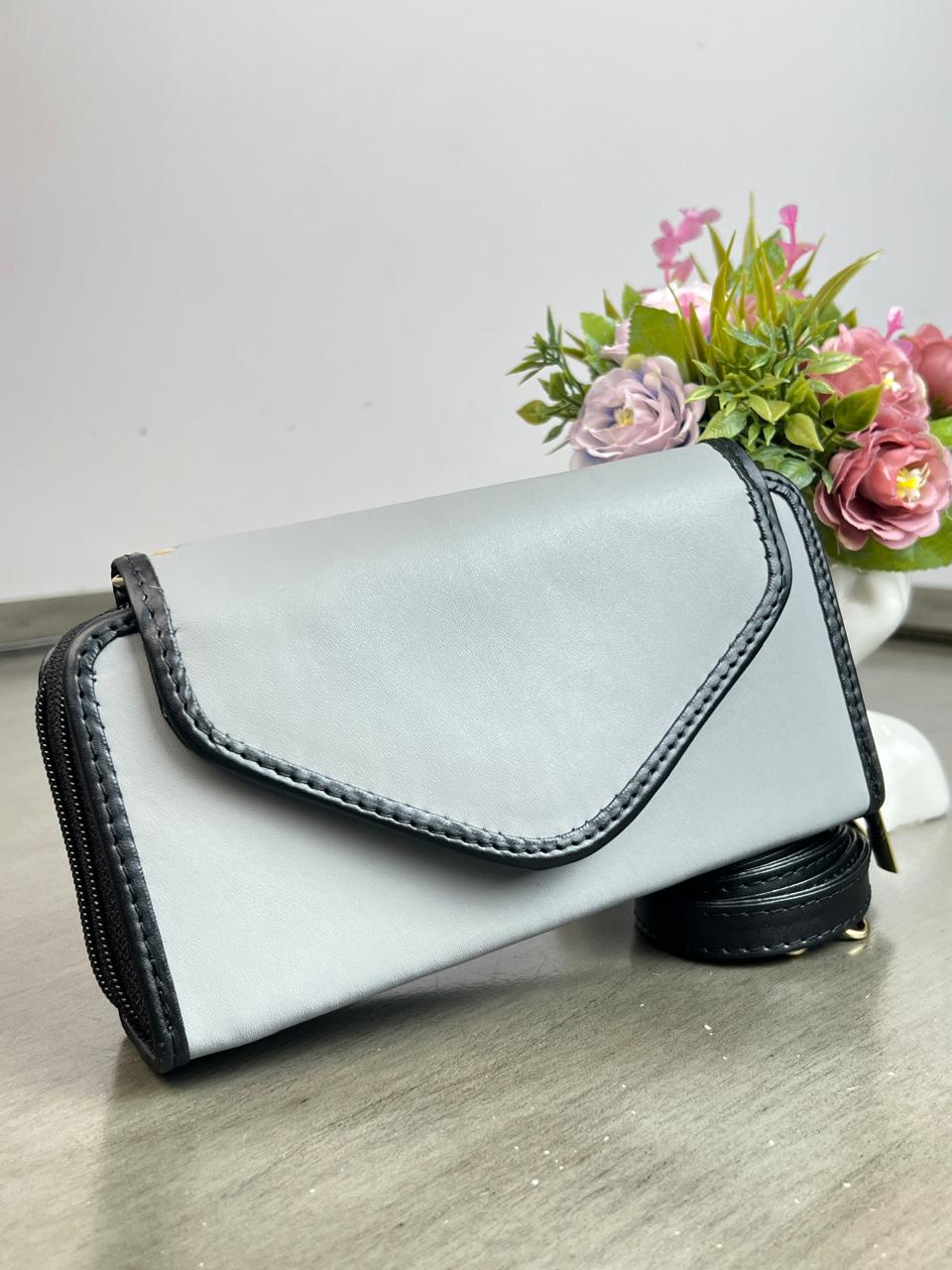CARTERA PIEL TAPA LISA GRIS MATE