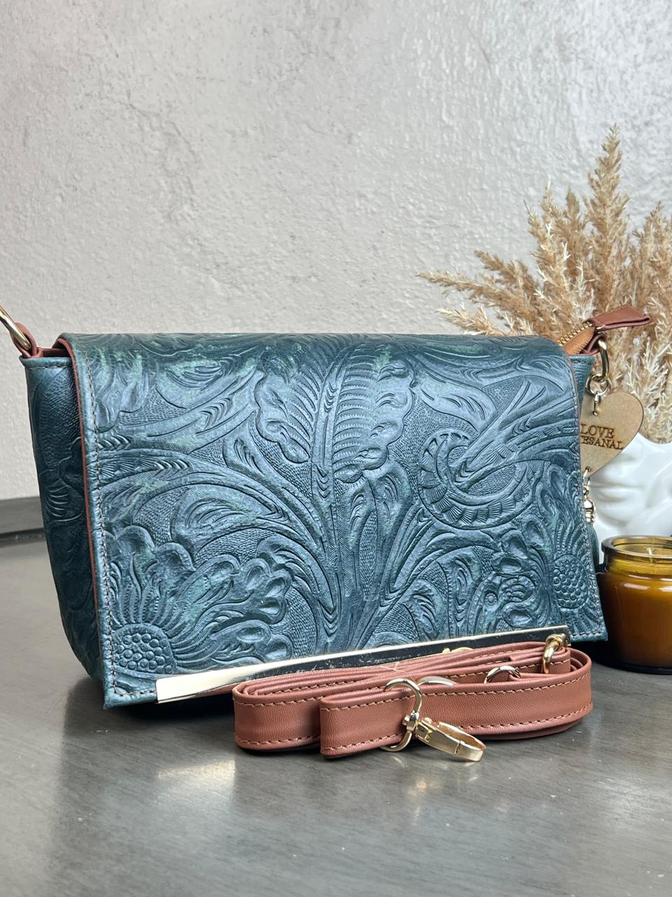 CROSSBODY VIANNEY GRABADO FLORES VERDE ESMERALDA